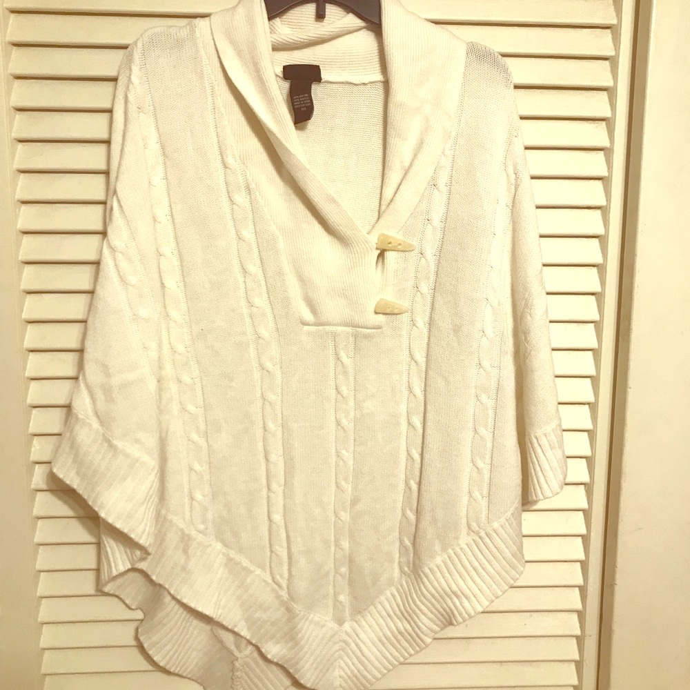 Beautiful, asymmetrical poncho from Torrid